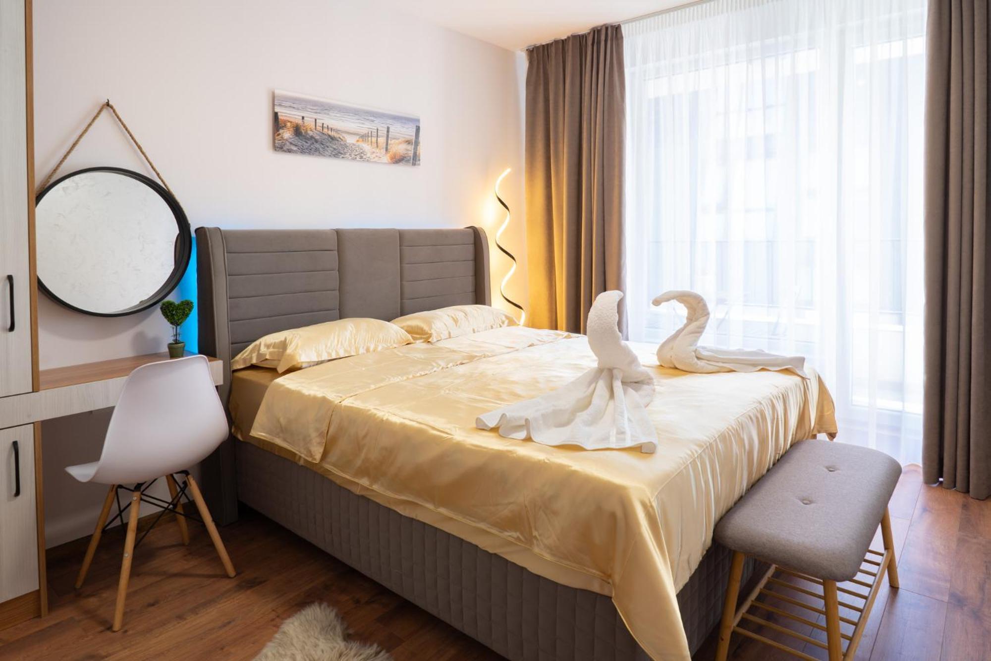 New Modern & Cozy Apartment With Free Private Parking And Ev Charging Station Varna Exterior photo