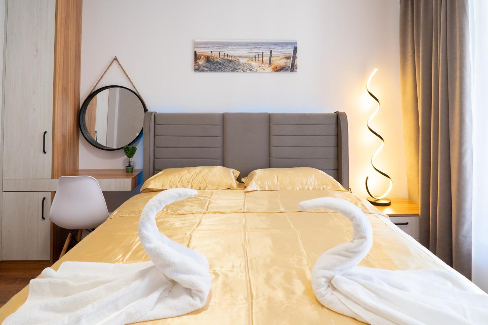 New Modern & Cozy Apartment With Free Private Parking And Ev Charging Station Varna Exterior photo