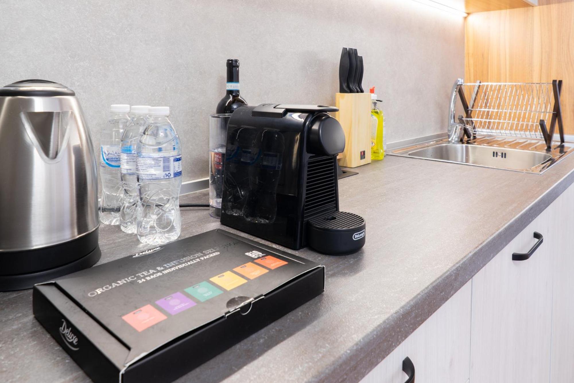 New Modern & Cozy Apartment With Free Private Parking And Ev Charging Station Varna Exterior photo